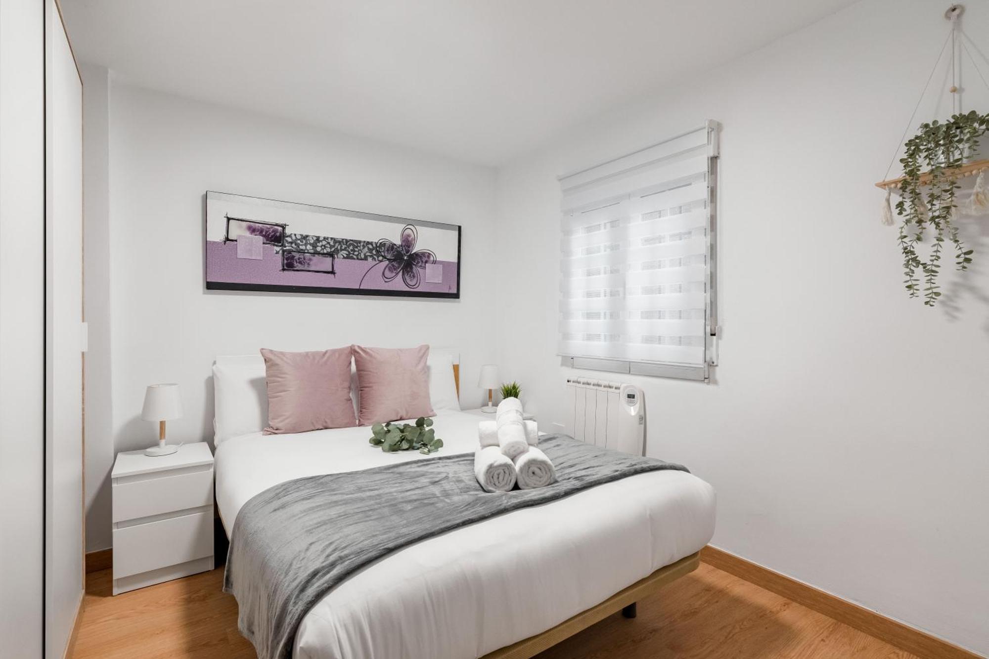 Charming Madrid Comillas Εξωτερικό φωτογραφία